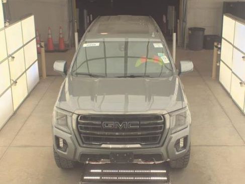 Used 2021 GMC Yukon XL AT4 w/ AT4 Premium Plus Package image 17