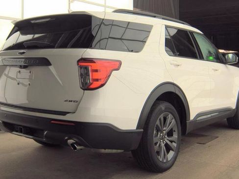 Used 2024 Ford Explorer XLT w/ Equipment Group 202A image 2