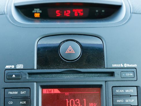 Used 2012 Kia Forte EX image 32