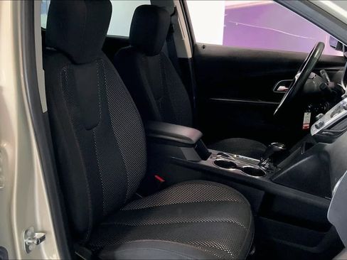 Used 2016 Chevrolet Equinox LT w/ Convenience Package image 12