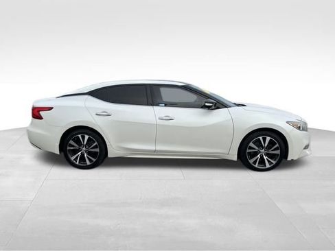 Used 2016 Nissan Maxima Platinum image 9