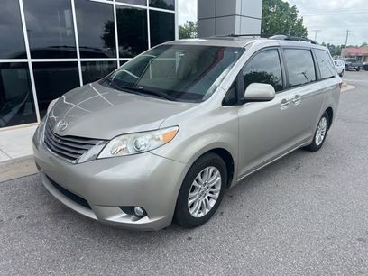 Used 2015 Toyota Sienna XLE w/ XLE Navigation Package
