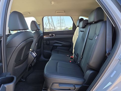 New 2026 Kia Sorento EX AWD/4WD image 6
