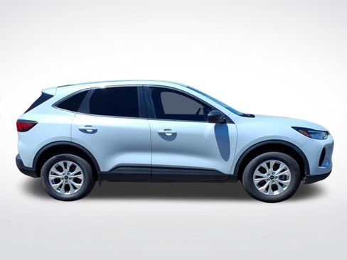 Used 2025 Ford Escape Active AWD/4WD image 7