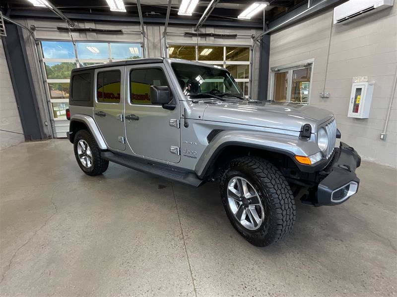 Used 2018 Jeep Wrangler Unlimited Sahara AWD/4WD image 7