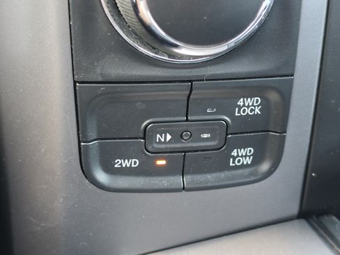 Used 2022 RAM 1500 Classic SLT w/ Electronics Group AWD/4WD image 23