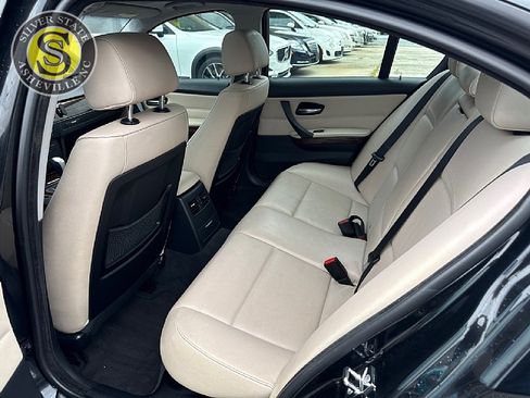Used 2009 BMW 328i Sedan RWD image 12