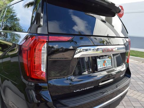 Used 2023 GMC Yukon XL SLT image 23