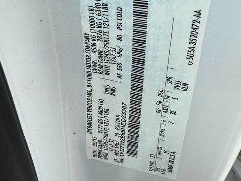 Used 2017 Ford F250 XL w/ Power Equipment Group AWD/4WD image 39