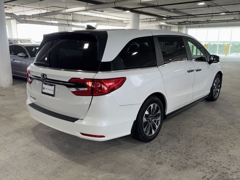 Used 2024 Honda Odyssey EX-L image 8