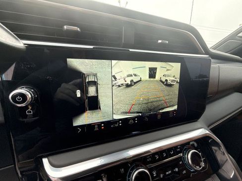 Used 2024 GMC Sierra 3500 Denali Ultimate image 23