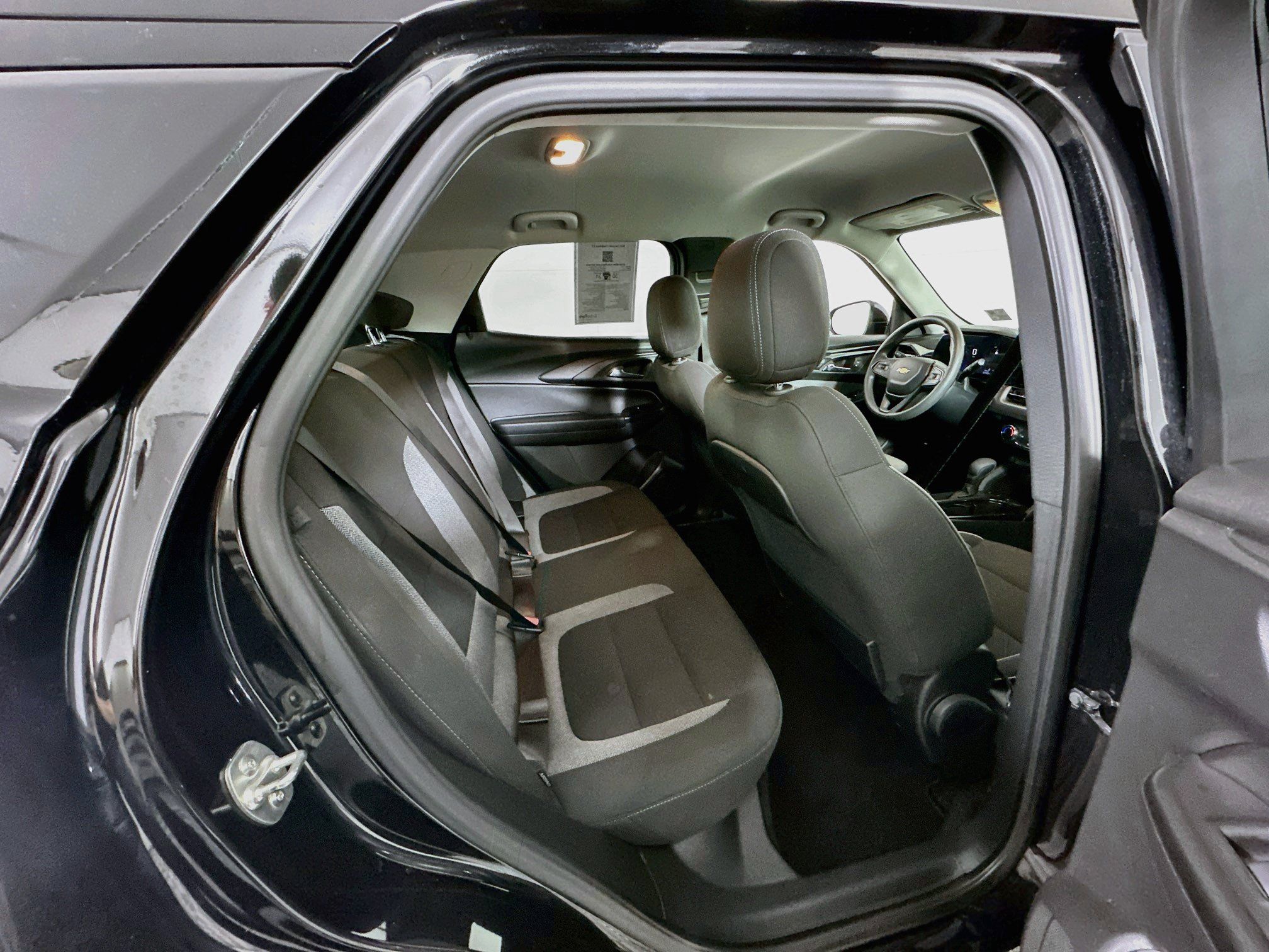 Used 2025 Chevrolet TrailBlazer LT FWD image 29