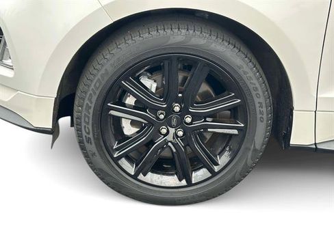 Used 2023 Ford Edge ST-Line AWD/4WD image 8