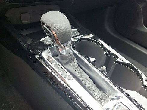 New 2026 Chevrolet Trax LT w/ Sunroof Package FWD image 7