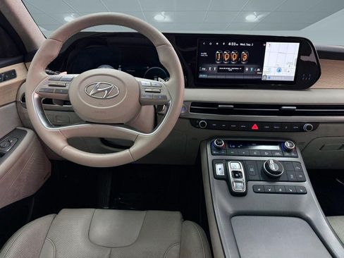 Used 2023 Hyundai Palisade Limited w/ Cargo Package FWD image 32
