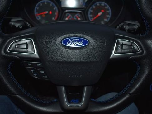 Used 2016 Ford Focus RS image 18