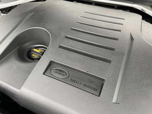 Used 2023 Land Rover Range Rover SE image 37