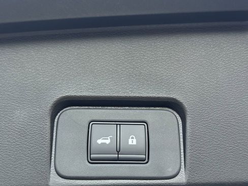 Certified 2026 Nissan Rogue SV AWD/4WD image 24