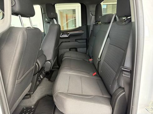 Used 2024 Chevrolet Silverado 1500 RST AWD/4WD image 14