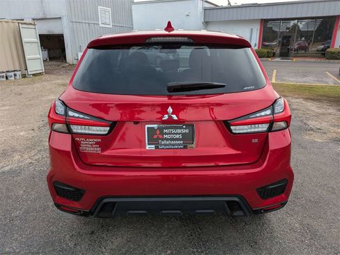 Used 2024 Mitsubishi Outlander Sport SE image 5