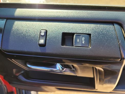 Used 2022 Toyota 4Runner TRD Off-Road image 8