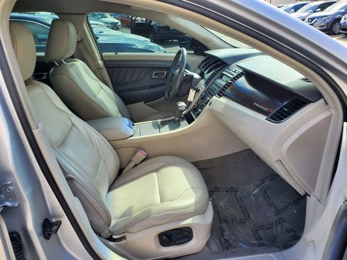 Used 2010 Ford Taurus SEL FWD image 20