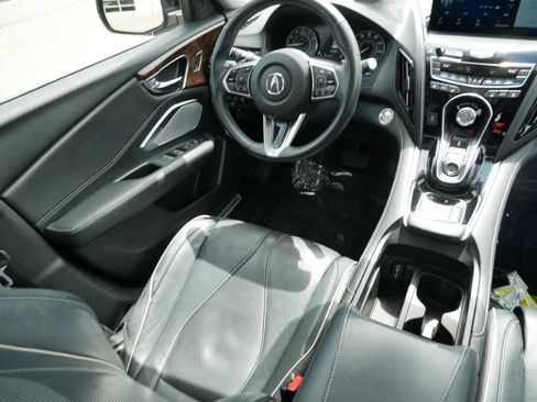 Used 2019 Acura RDX AWD w/ Advance Package image 9