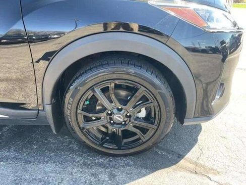 Used 2023 Nissan Kicks SR image 14