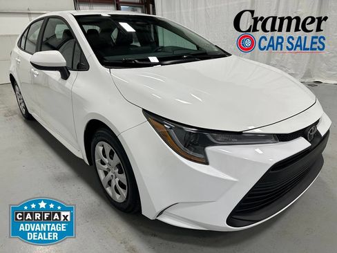 Used 2026 Toyota Corolla LE FWD image 1