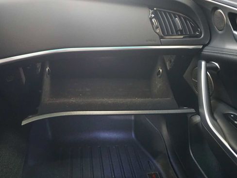 Used 2021 Kia Stinger GT2 image 17