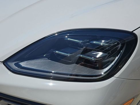 New 2026 Porsche Cayenne S AWD/4WD image 12