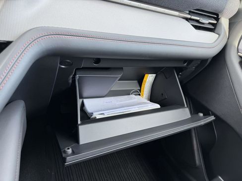 Used 2025 Ford Explorer Active image 32