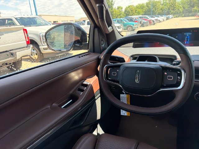 New 2026 Lincoln Navigator Reserve AWD/4WD image 18