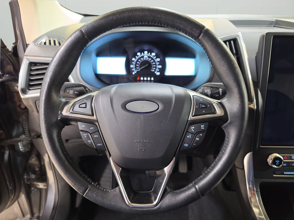 Used 2024 Ford Edge Titanium AWD/4WD image 19