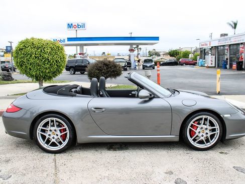 Used 2010 Porsche 911 Carrera S RWD image 7