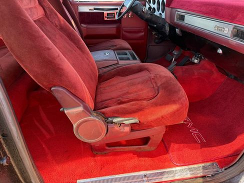 Used 1987 GMC Jimmy 4WD image 11