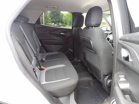 Used 2023 Chevrolet TrailBlazer LT w/ Convenience Package AWD/4WD image 35