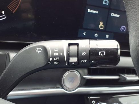Used 2025 Hyundai Tucson SEL FWD image 24