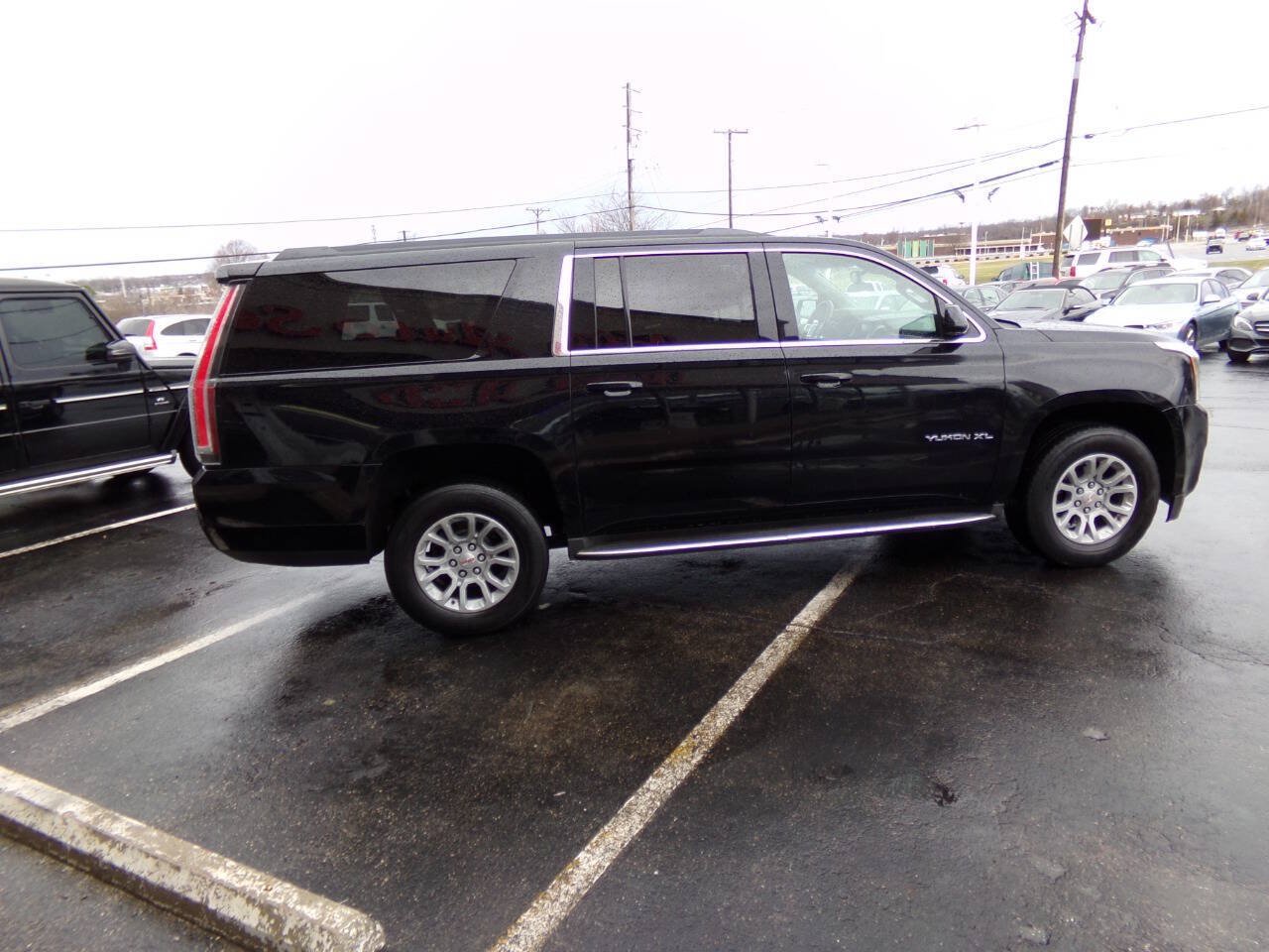 Used 2016 GMC Yukon XL SLE AWD/4WD image 2
