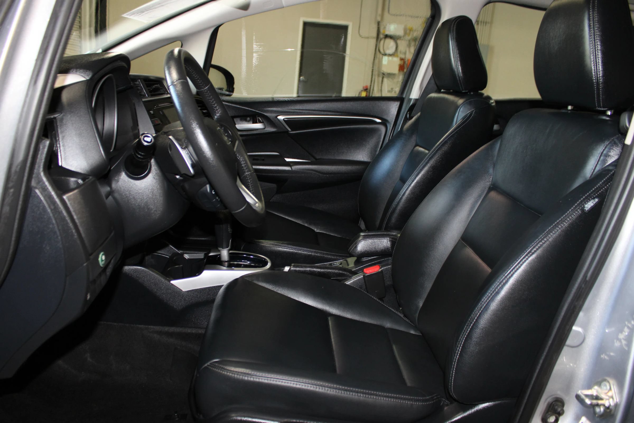 Used 2017 Honda Fit EX-L image 26