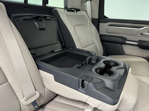 Used 2024 RAM 1500 Limited AWD/4WD image 39