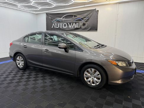 Used 2012 Honda Civic LX image 2