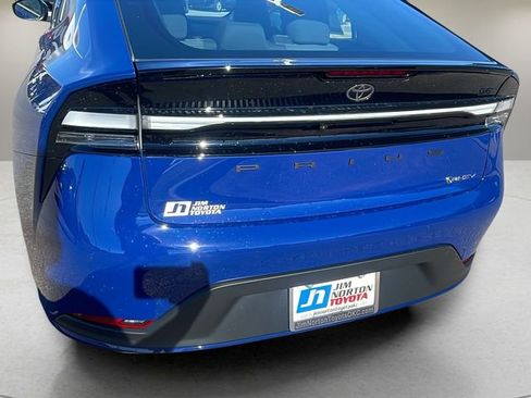 New 2026 Toyota Prius Plug-In Hybrid image 12