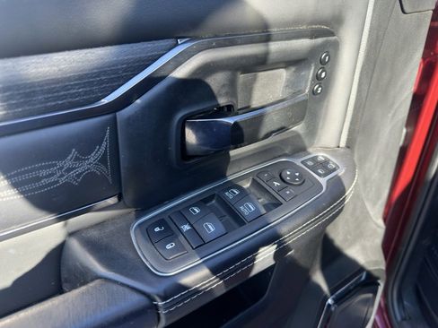 Used 2024 RAM 3500 Limited image 5