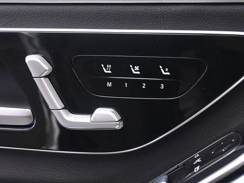 Used 2023 Mercedes-Benz S 500 4MATIC w/ AMG Line image 59
