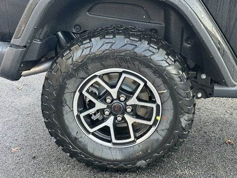 New 2026 Jeep Wrangler Unlimited Rubicon image 17