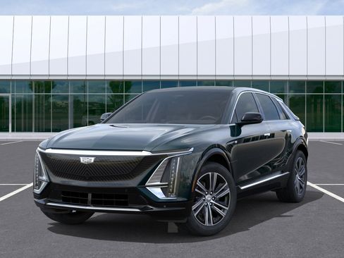 New 2026 Cadillac Lyriq Luxury image 6