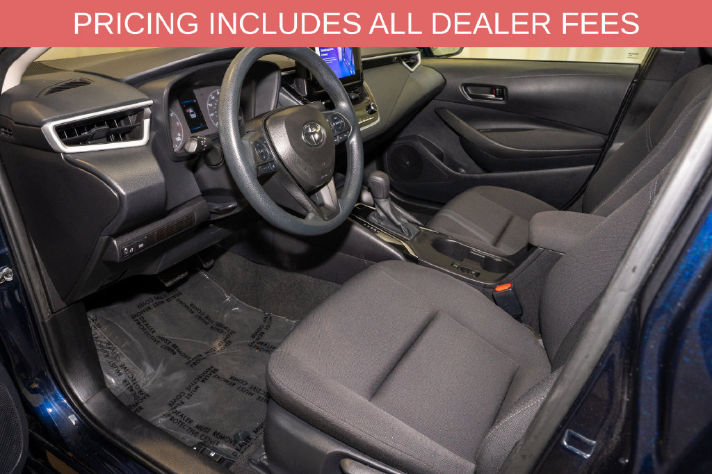 Used 2025 Toyota Corolla LE FWD image 11