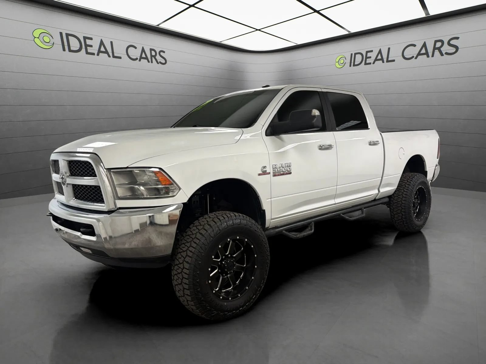 Used 2015 RAM 2500 SLT AWD/4WD image 1