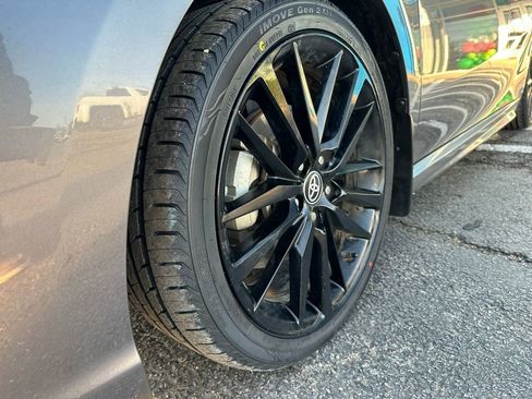 Used 2021 Toyota Camry XSE w/ Cold Weather Package image 9